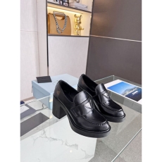 Prada Business Shoes